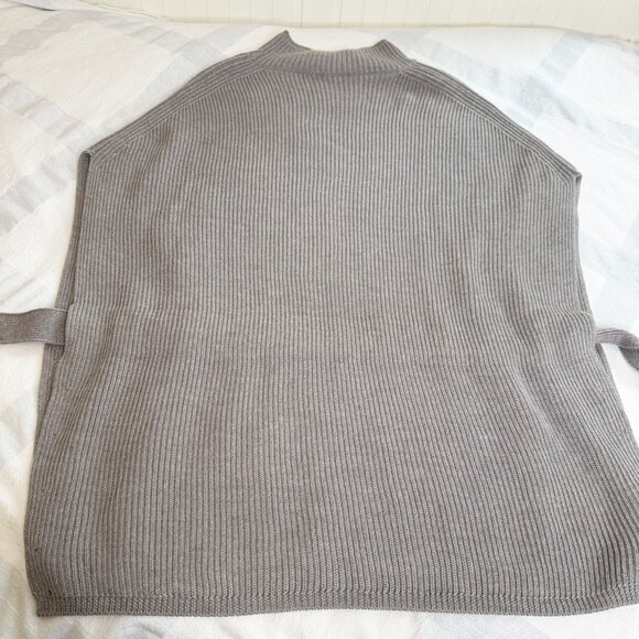 MaxMara Leisure Fulmine Belted Ribbed Wool Poncho Sweater Grey - Picture 4 of 13